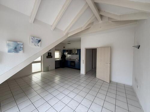 Foto - 3 Zimmer Dachgeschoßwohnung zur Miete in Hockenheim