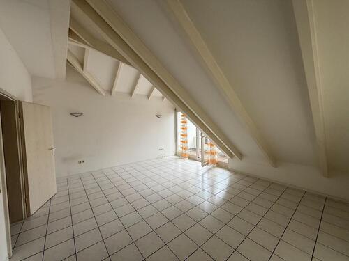 Foto - 3 Zimmer Dachgeschoßwohnung in Hockenheim