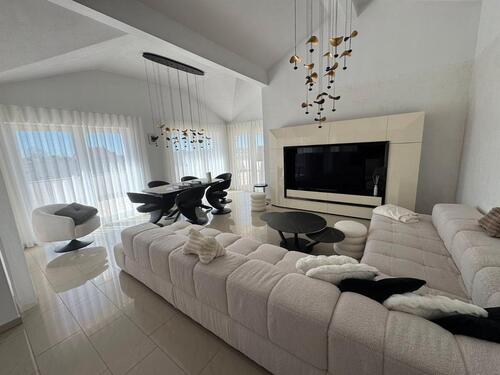 Foto - Penthouse Wohnung Dachgarten - 1.950,00&nbsp;EUR Kaltmiete, ca.&nbsp; 161,00&nbsp;m&sup2;