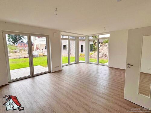 Foto - Top-Lage, Top-Ausstattung: Neubau-Doppelhaushälfte mit Einbauküche in Friesoythe!