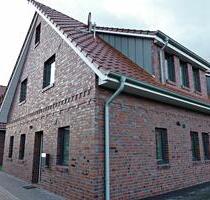 Moderne Erdgeschosswohnung unweit des Auricher Stadtzentrums im klimafreundlichen Effizienzhaus (KfW40)!