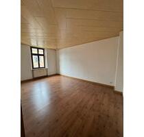 Helle 2-Zimmer Wohnung im Herzen von Greiz