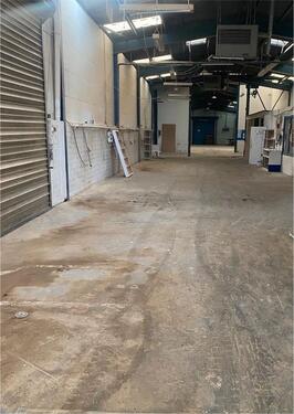 Foto - Gewerbeimmobilien Lager & Produktion Halle
