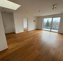 Traumhafte, sonnige 3 ZKB für Senioren AIC-Nord, EBK, Balkon - Aichach