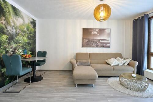 Foto - Möblierte 2-Zi.-Whg. mit Loggia und Tiefgaragen-Stellplatz