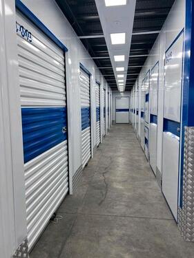 Foto - Jetzt noch mehr 7,5m² Lagerplatz in Singen, Lagerraum zum Mieten, selfstorage, Mietlager, Möbel einlagern,