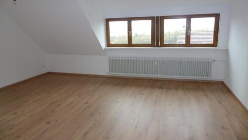 Foto - 3-Zi DG 82,5 qm in 2 FMH an NR - 950,00&nbsp;EUR Kaltmiete, ca.&nbsp; 82,50&nbsp;m&sup2;