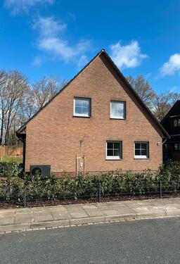 Foto - Modernisiertes Einfamilienhaus mit Neubau-Charakter & Wärmepumpe