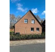 Modernisiertes Einfamilienhaus mit Neubau-Charakter & Wärmepumpe - Schwarzenbek