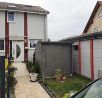 Sehr schöne Doppelhaus- Hälfte mit Wintergarten - Flörsheim am Main