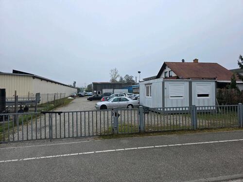 Foto - Zum Vermieten: Gewerbefläche KFZ Handel Autoverkäufer