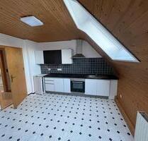 2 Zimmer Wohnung mit EBK und Kellerraum - Steinweiler