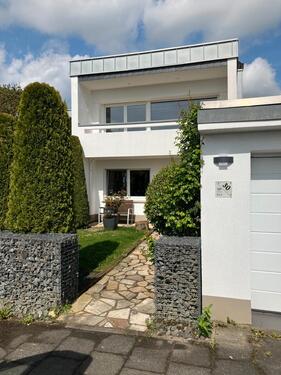 Foto - Freistehendes Einfamilienhaus als Bungalow mit Garage in Leverkus