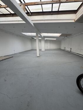 Foto - Vielseitig nutzbare Lagerhalle mit ca. 220 qm in Iserlohn!