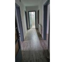 Wohnung zu Vermieten - 1.100,00&nbsp;EUR Kaltmiete, ca.&nbsp; 80,00&nbsp;m&sup2; in Friedrichsthal (PLZ: 66299)