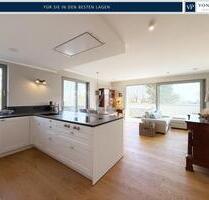 VON POLL - OBERURSEL: Exklusive, vollmöblierte Penthouse-Wohnung mit Dachterrasse in begehrter Lage - Oberursel (Taunus)