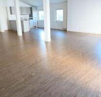 Sehr helle große ruhige Loft-Wohnung mit zwei Freitritten und großem Komfort-Badezimmer! - Hameln