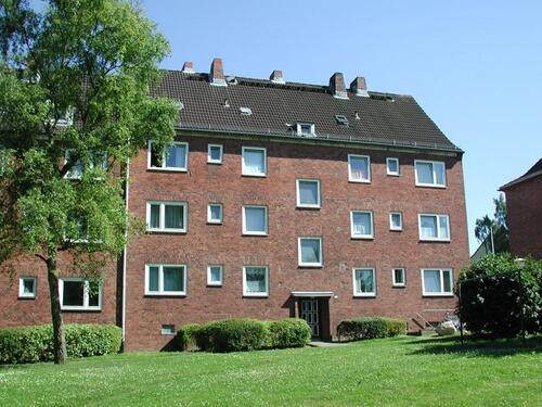 Foto - Modernisierte Wohnung - 420,00 EUR Kaltmiete,