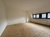 Foto - 2 Zimmer Dachgeschoßwohnung zur Miete in Stuttgart