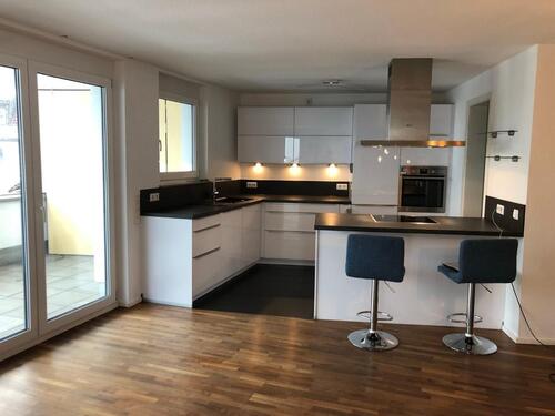 Foto - Moderne hochwertige 4-Zi-Wohnung mit Sonnen-Balkon, Einbauküche