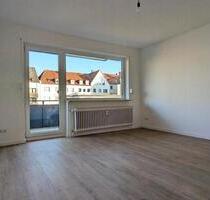 Erstbezug in Wülfel nach Komplettsanierung mit Balkon und Küche - Hannover Döhren-Wülfel