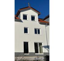 Neubau - Reihenmittelhaus mit 140m² Wohnfläche - Kirchheim In Schwaben
