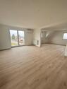 Foto - Großzügige 4-Zimmer-Dachgeschosswohnung mit Balkon & Klimaanlage