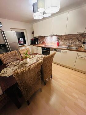 Foto - Drei Zimmer , Küche , Bad , Balkon 75qm in Erdweg