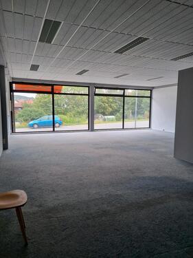 Foto - Großer Raum Büro oder Lager zu vermieten