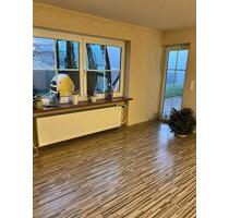 Souterrain-Wohnung Küche-Terrasse-Garten-ele Markise-Stellplatz - Metten