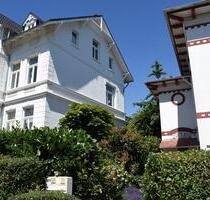 Charmanter 3-Zi-Altbau in Blankenese: Als Wohnbüro, Praxis, Atelier. Wohngemeinschaft möglich. - Hamburg Altona