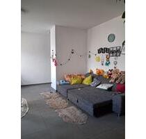 Helle und große 3 Zimmer-Wohnung, Aufzug, Tiefgarage - Wolnzach