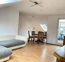 Charmante Dachgeschosswohnung mit Loggia in ruhiger Lage – Im Schacht 6–8, Saarbrücken