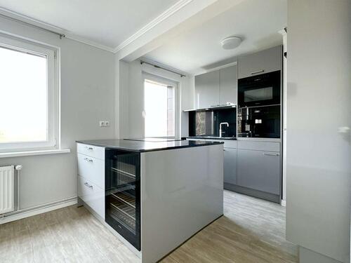 Foto - Hochwertig sanierte 3-Zimmer-Wohnung mit exklusiver Einbauküche