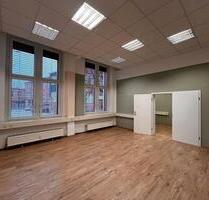 Büro, Atelier, Praxis 46m² - 562,00&nbsp;EUR Kaltmiete, ca.&nbsp; 46,00&nbsp;m&sup2; in Leipzig (PLZ: 04318) Ost