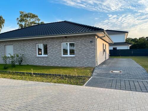 Foto - Doppelhaushälfte zu vermieten - 1.000,00 EUR Kaltmiete,