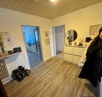 Wunderschöne DG-Wohnung mit Balkon auf Hochstr in Recklinghausen