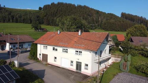 Foto - 8 Zimmer Mehrfamilienhaus, Wohnhaus zum Kaufen in Dietmannsried