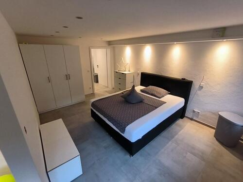 Foto - 1,5- Zimmerwohnung mit Wlan, TV, Küche, DuscheWC, Waschmaschine, Trockner, Terrasse und Parkplatz