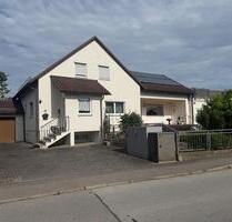 2-Familienhaus mit Werkstatt-Garagen in Straubing Ittling