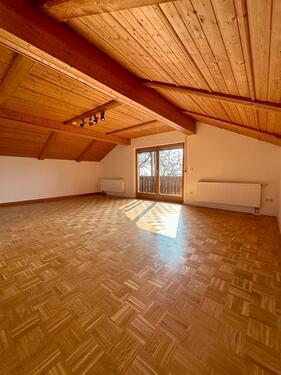 Foto - 2.5 Zimmer Dachgeschoßwohnung zur Miete in Hutthurm