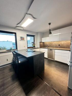 Foto - Helle 3,5-Zimmer-Wohnung mit Balkon & Tiefgaragenstellplatz