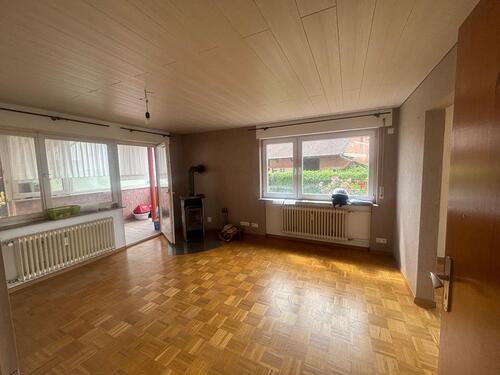 Foto - 3,5 Zimmer EG-Wohnung mit Garten + Garage