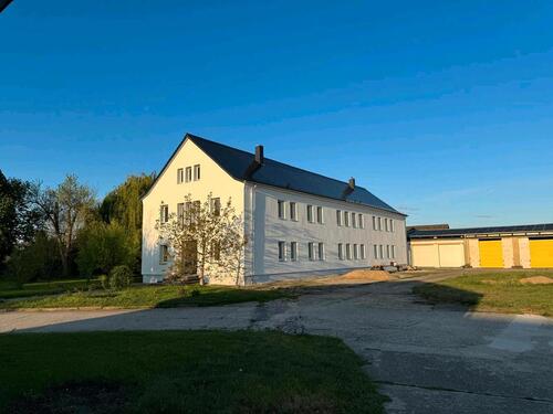 Foto - Mehrfamilienhaus, Wohnhaus in Leuna
