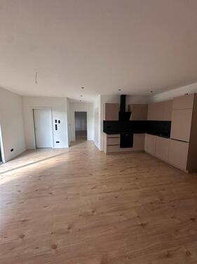 Foto - 3 Zimmer Wohnung zu vermieten - 995,00 EUR Kaltmiete,