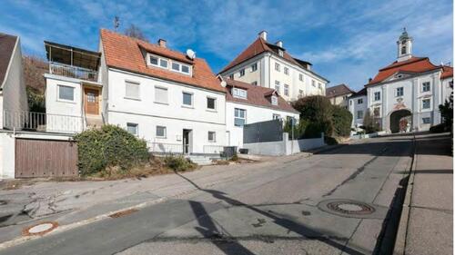 Foto - Sanierungsbedürftiges Einfamilienhaus