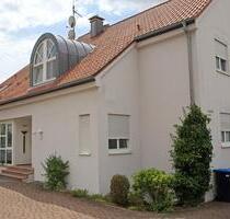 Sofort beziehbare exklusive 5-Zimmer-ETW in Volkach !