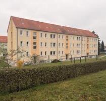 Frisch renovierte 2-Raum-Wohnung im 1. OG – Bezug ab 01.05.26 - Crimmitschau