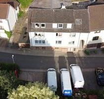 Provisionsfrei! Solides Renditeobjekt 3-Familienhaus in Röhrenfur - Melsungen