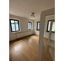 Praxis- Bürofläche - 550,00 EUR Kaltmiete, ca.  45,00 m² in Radebeul (PLZ: 01445)